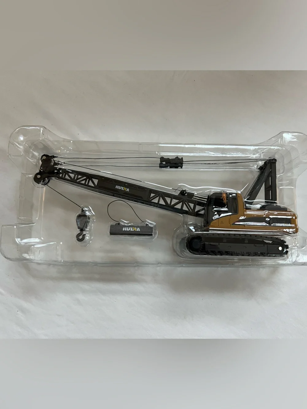 Crawler Crane Model  HULNA 1/50 Scale Heavy Duty Construction Metal NIB #1720